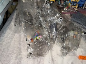 LEGO The Simpsons The Kwik-E-Mart 71016 Complete Set 2179 pcs w/ Box Minifigure