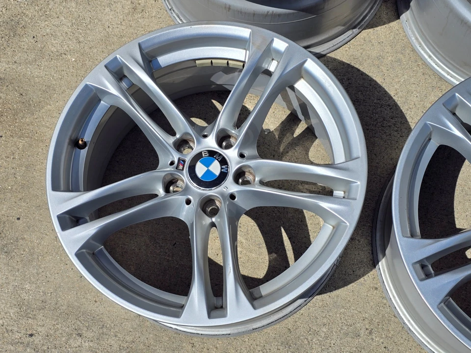 18" BMW F10 F11 F12 F13 613M 535i 545i 550i 525i 5 series factory OEM wheels - Image 4 of 4