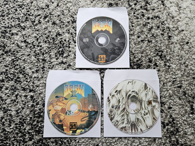 The Depths of Doom Trilogy PC CD-ROM Spiele / Doom 1 2 & Master Levels Big Box UK