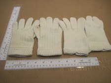 2 OLD VINTAGE WOMENS SMALL KNITTED WHITE GLOVES