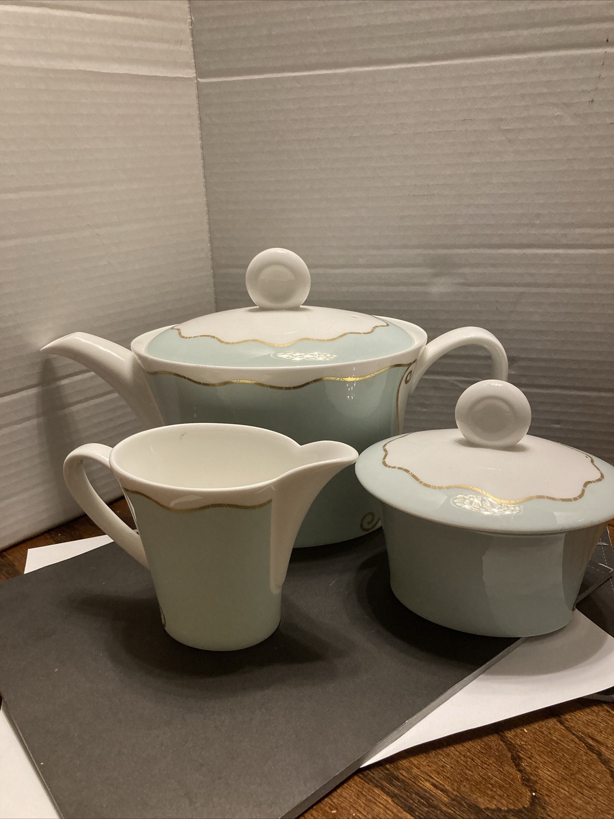 Royal Doulton Fusion Teapot cream sugar Frivolous Green Made