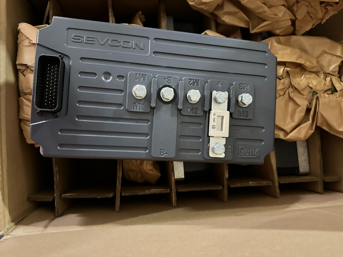 ⚡ Brand New: Sevcon Gen4 Size 6 Motor Controller (Factory Sealed