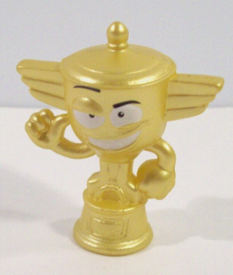 Zuru Smashers Series 1 Goldy Trophy PVC Figure