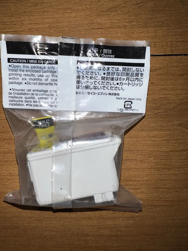 Epson T041 Tri Color Ink Cartridge Cyan Magenta Yellow New & Sealed  - Image 2 of 3