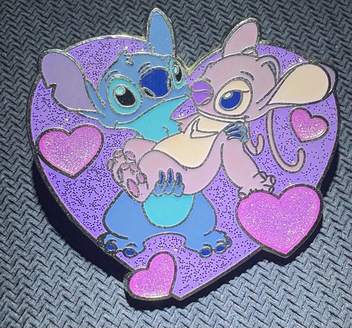 HKDL Hung Kong Lilo And Stitch Romantic Series: Stitch Carrying Angel Heart 2008