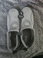 Men's Water Shoes Aqua Socks Pool Beach Surf Slip On NEW with Tags Size 11 