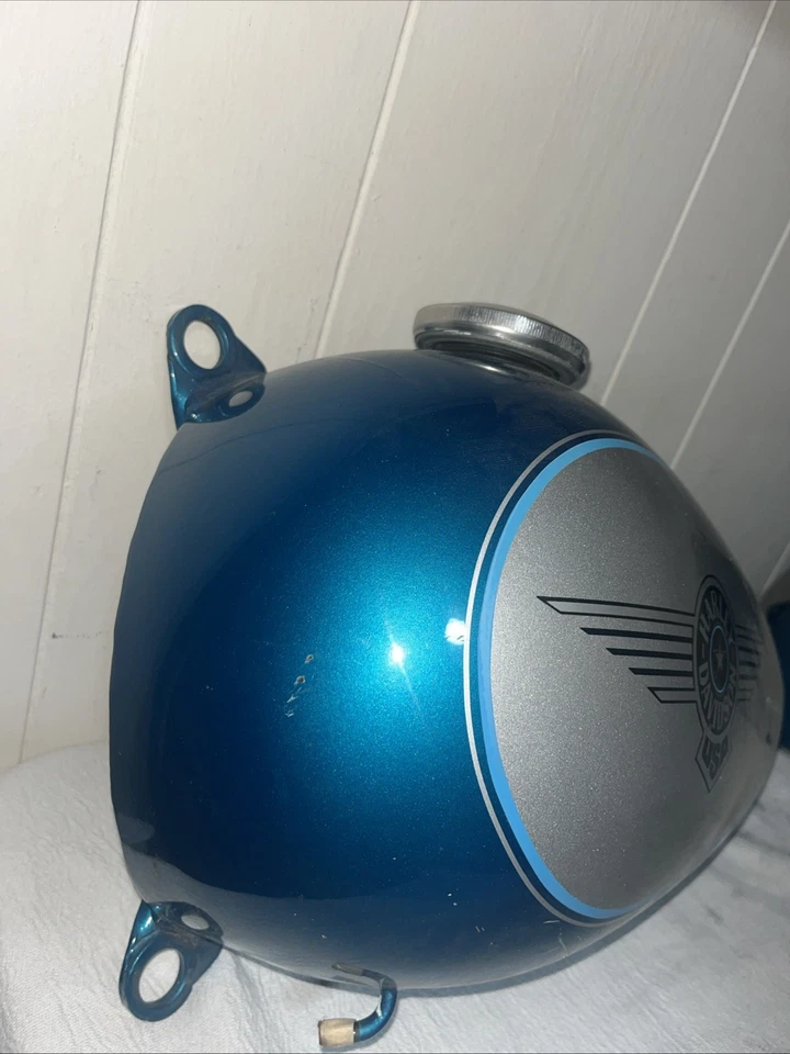 Harley-Davidson Softail Fat Boy Painted Tins Set Evo Aqua Pearl 61263-94MH - Image 2 of 4