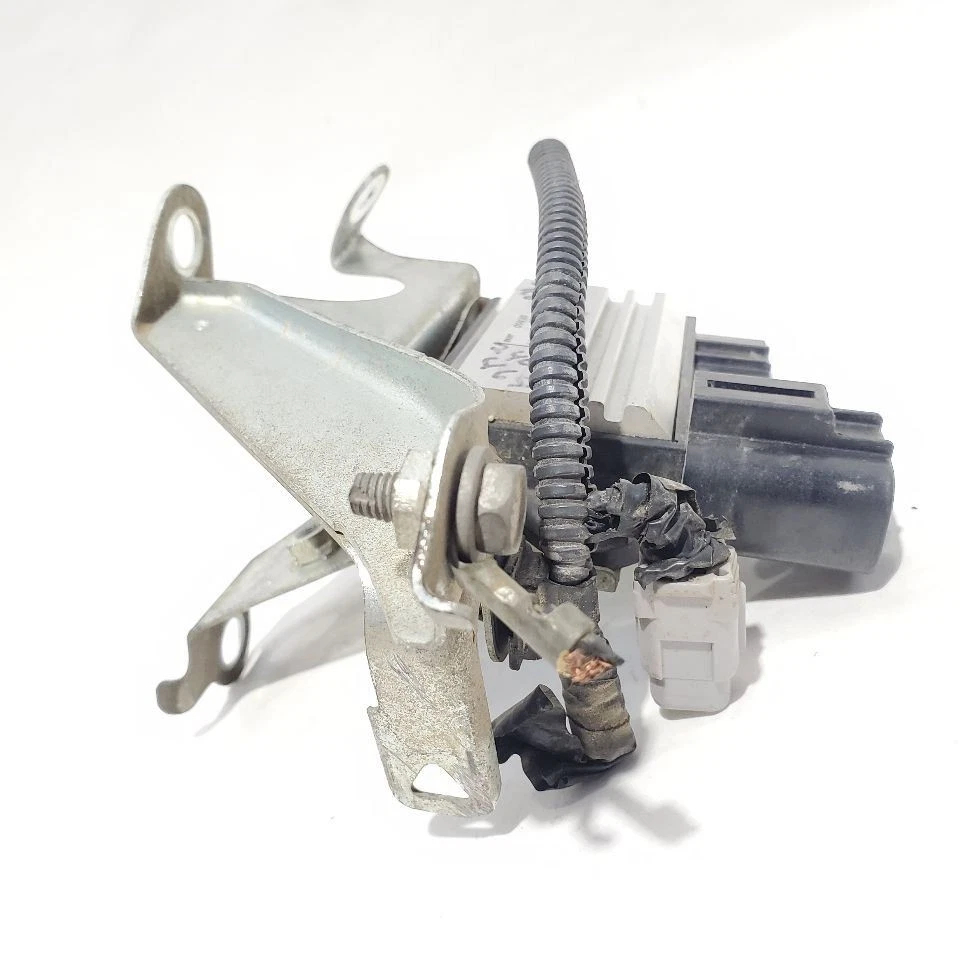 2012 2013 Toyota Tundra OEM Left Air and Fuel Control - Image 3 of 4