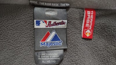 MAJESTIC AUTHENTIC THERMA BASE CHICAGO WHITE SOX FULL ZIPP JACKET