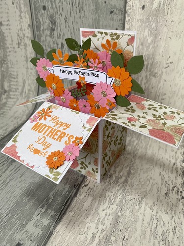 Mothers Day Pop Up Card In A Box. - Picture 4 of 6