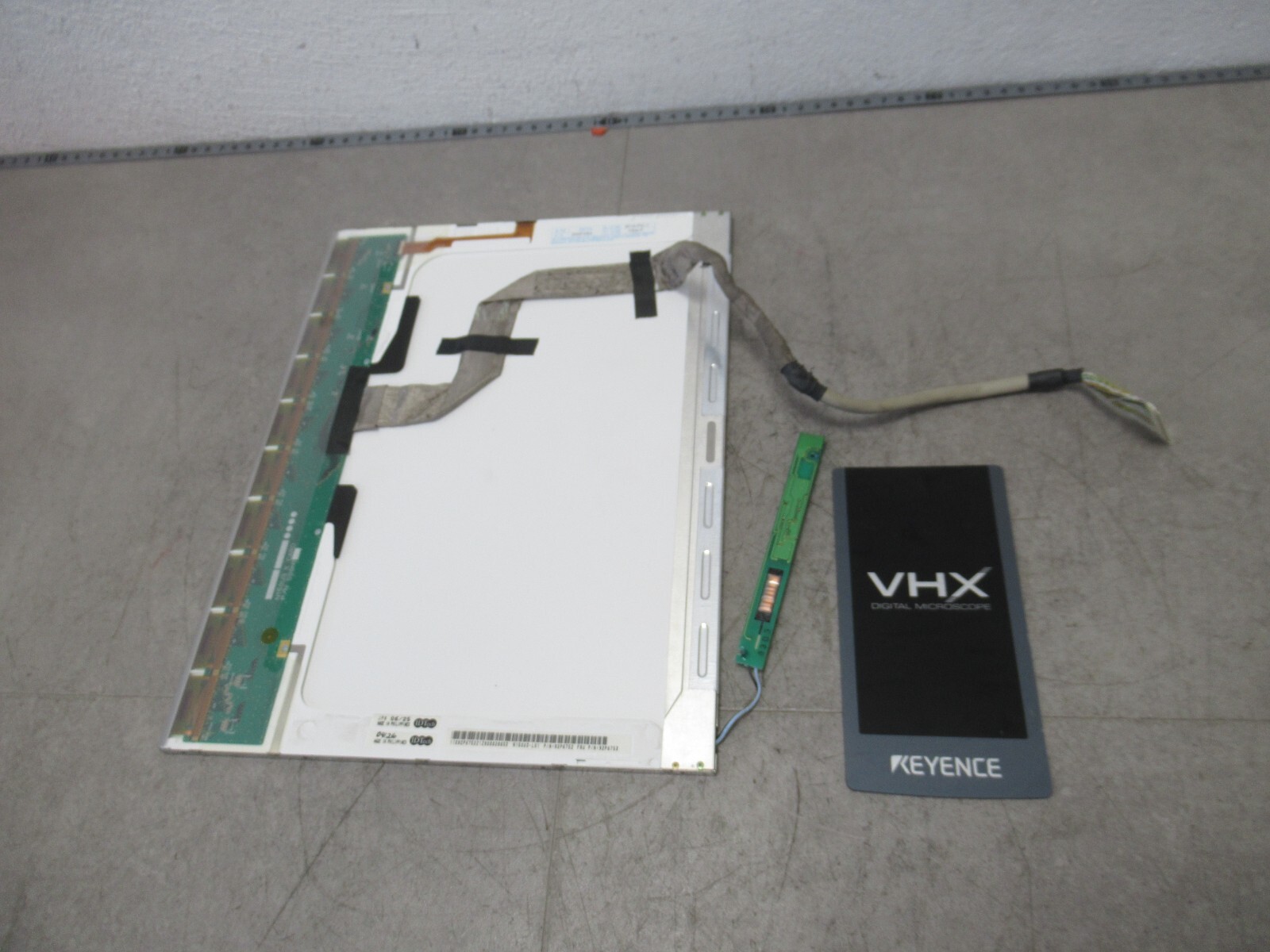 Id Tech N150U3-L01 Display with Inverter Hitachi INVC642 from VHX Microscope