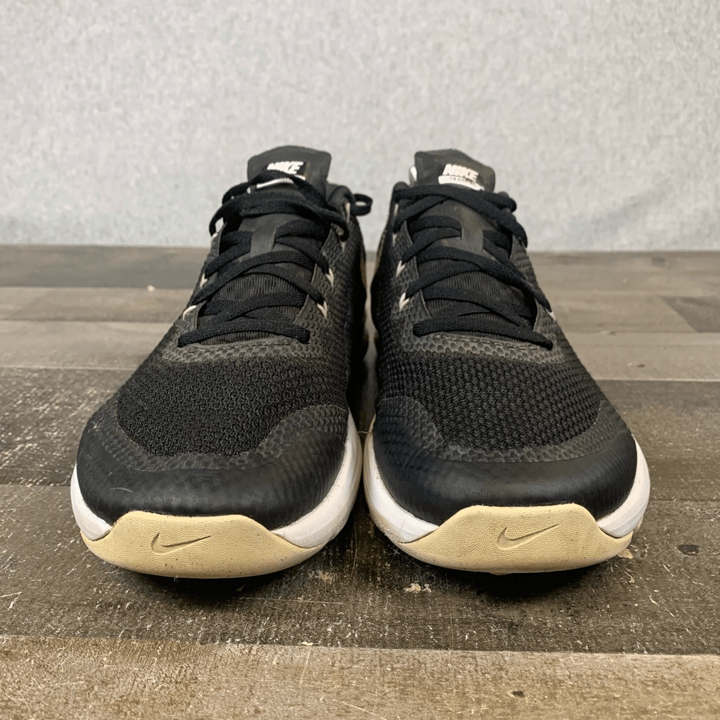 Nike Men's Size 10 Flywire Training Sneakers Black Lace Up