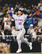 EDUARDO ESCOBAR  NEW YORK METS    ACTION SIGNED 8x10
