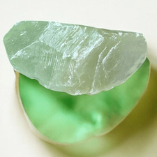 NWOT New Aviva Stanoff Green Calcite Crystal Grounding Healing Calm Energy 1.3oz
