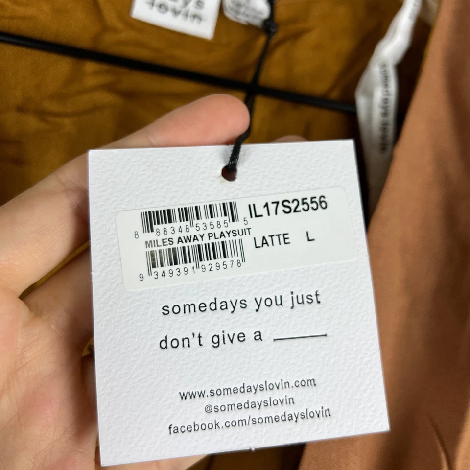 Nuevo con etiquetas Mameluco Some Days Lovin Marrón Corbata Frontal Manga Corta Talla Grande Foto 3 de 4