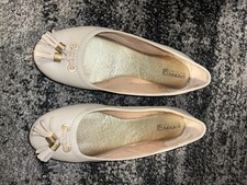 Chic Beige Ballet Flats Size 7.5 M Neutral Classic