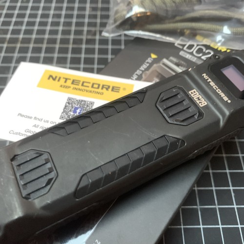 Nitecore EDC29 LED Taschenlampe 6500 Lumen Spot + Flutlicht Akku Aufladbar USB-C - Bild 4 von 8