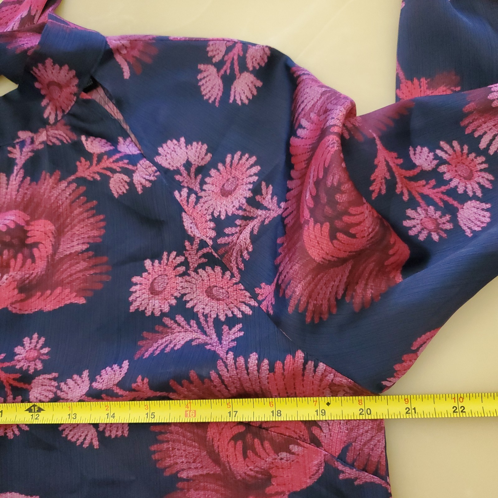 Ted Baker London Graceya Floral Cutout Detail Top in Dark Floral Blue Size 4