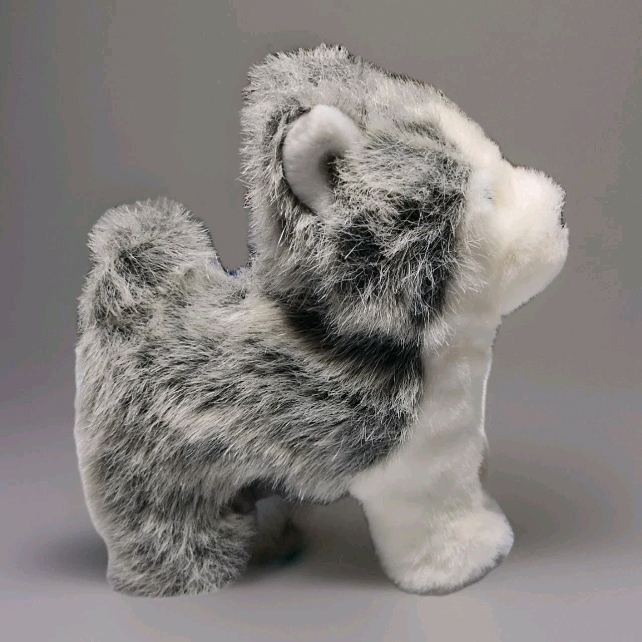 American Girl Doll Pet Dog Husky Blue Eyes Gray White Plush Stuffed Animal