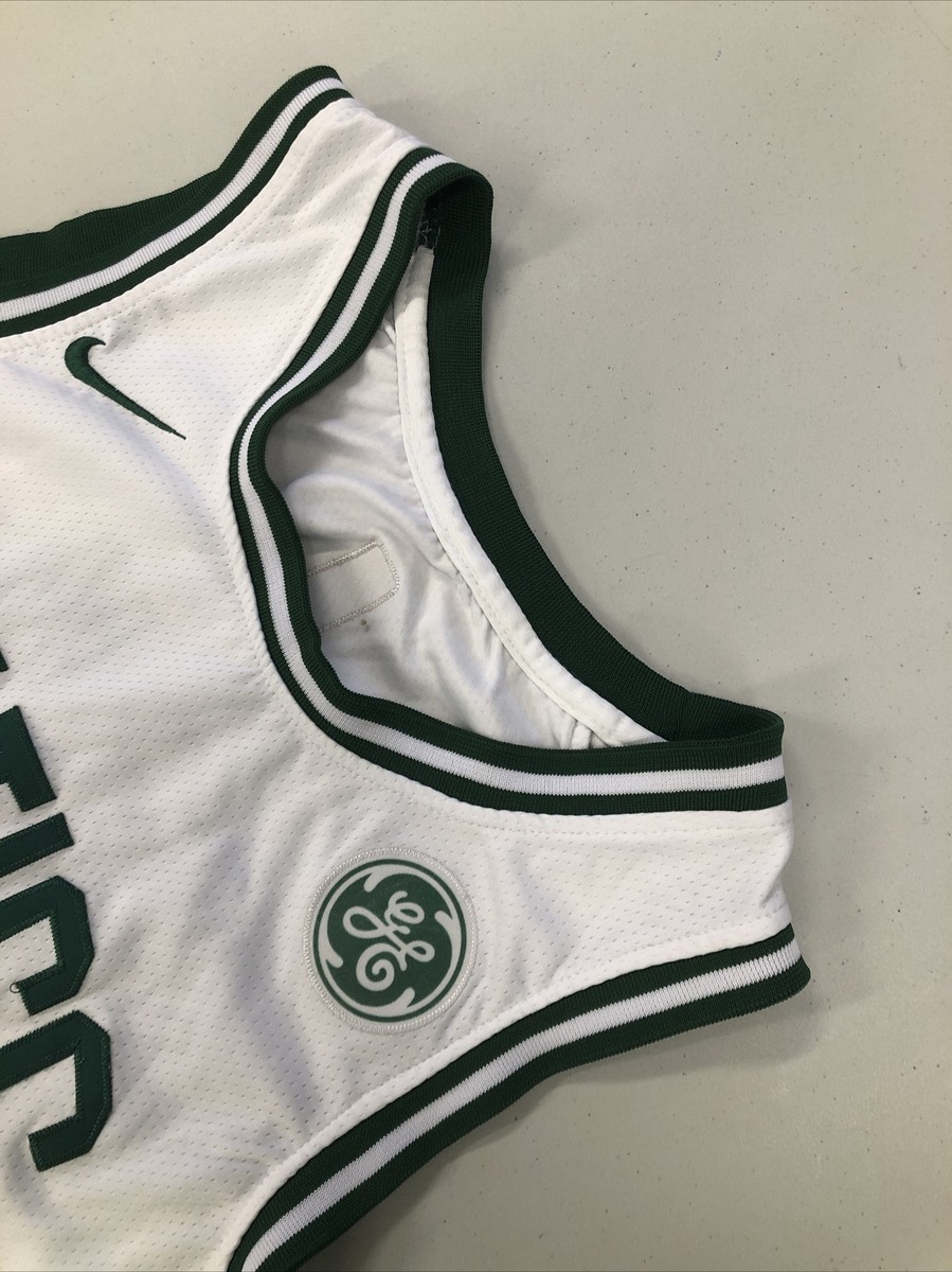 Nike Boston Celtics # 8 Walker Swingman Jersey Size 48 NBA