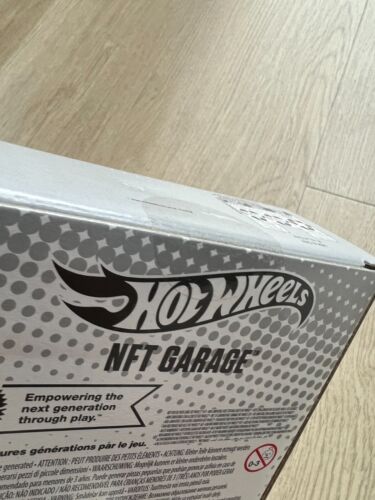Hot Wheels NFTH Garage Series 5 Speed Team McLaren F1 SEALED - Picture 3 of 4