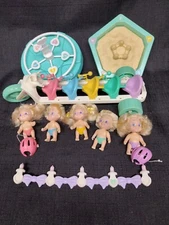 QUINTS PLAYGROUND Lot with 5 dolls Tyco 1989 Doll House