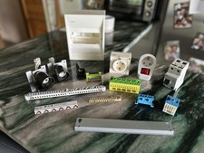 Konvolut Elektromaterial Hager Verteiler, Fassungen, Schaltuhr etc.