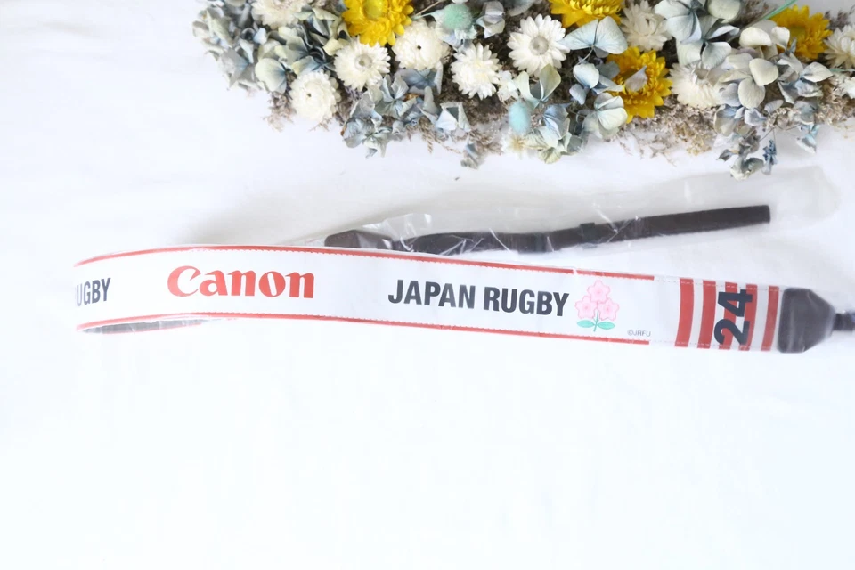 Винтажный ремешок Canon 2 дюйма с широким вырезом для однообъективных зеркальных фотоаппаратов - красный/белый - Изображение 3 из 4