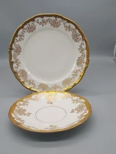 Weimar Katharina 14051  Round  White/Gold Saucer 5.7/8" And Salad Plate 7.5"