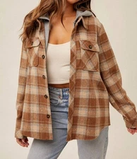 Hem & Thread Plaid Button Down Shirt Size L