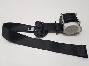 BMW 1 E81 E87 2009 Vorne links Sicherheitsgurt vorne 9138243 SAD42833