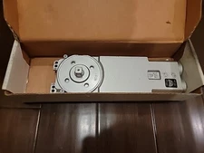 Jackson / CRL  Door Closer 105 No Hold Open OCC with 7/8" Ex New Overhead Silver