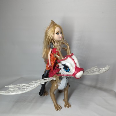 Ever After High Apple White Dragonrider 