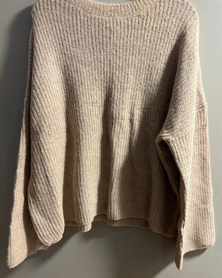 Женский свитер размер большой розовый ребристый длинным рукавом выветренный люмьер бренд - Изображение 2 из 4