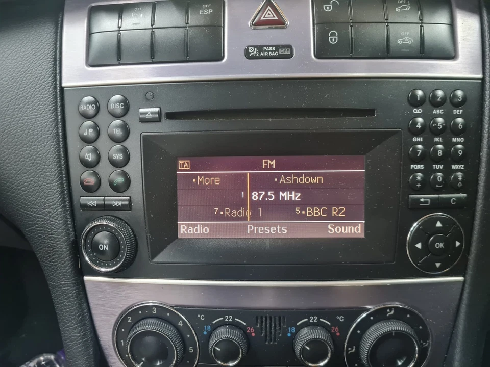 Mercedes-Benz CLC Hazard Central Lock Switch Panel ESP 2009 CLC200 2038700151 - Image 3 of 4