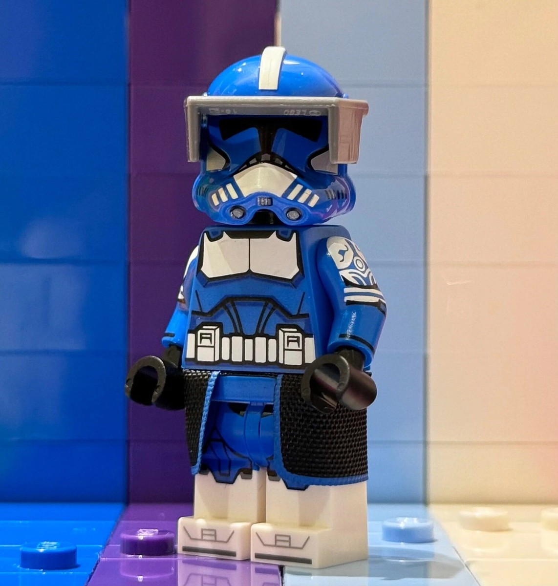 LEGO Star Wars GCC Blue Commander Fox Minifigure NEW