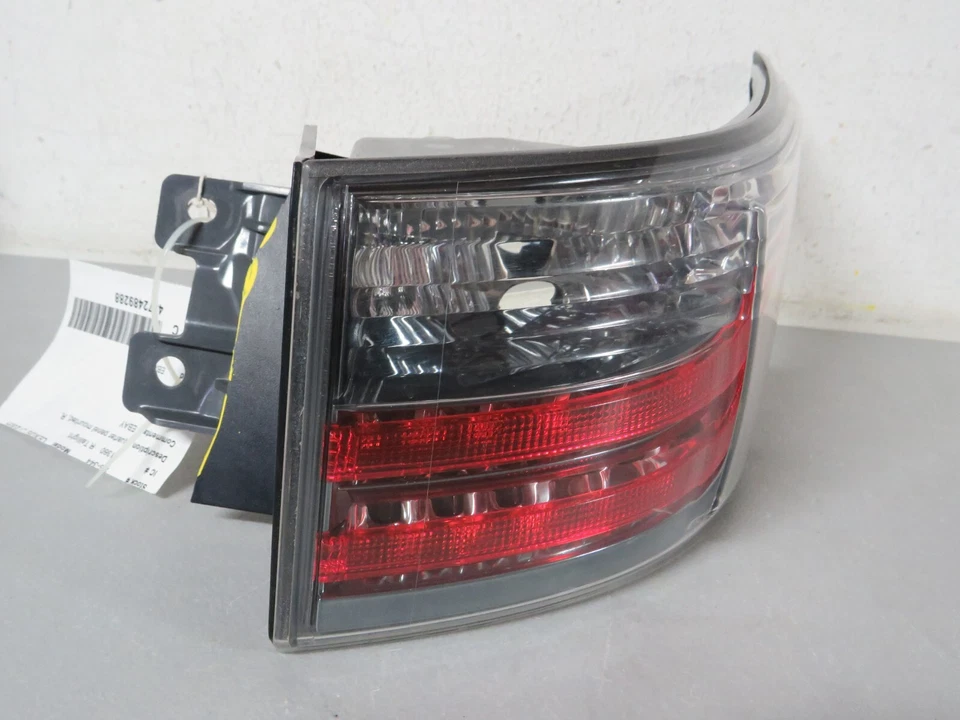 Luz trasera derecha Lexus CT200H 2011 2012 2013 Foto 3 de 4