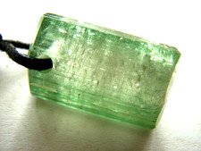 Wunderschöner TURMALIN Kristall ( WASSERMELONENTURMALIN ), gebohrt, am Band