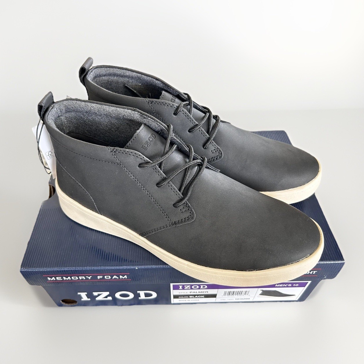 IZOD Palmer Men's Size 10, Lace-up Chukka Boots, Black, New in Box