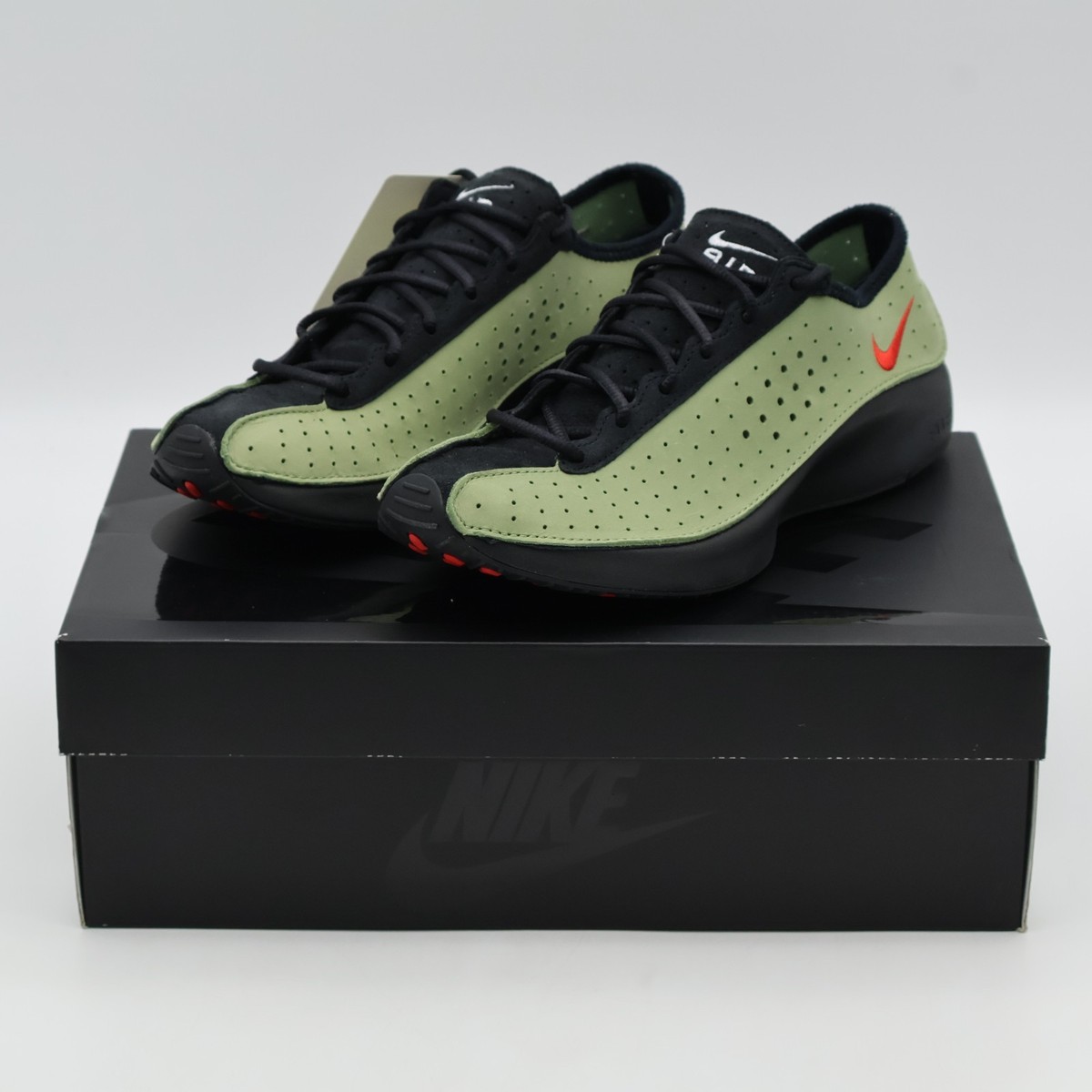 HQ7955-302 Nike Air Superfly Oil Green Black Metallic Silver