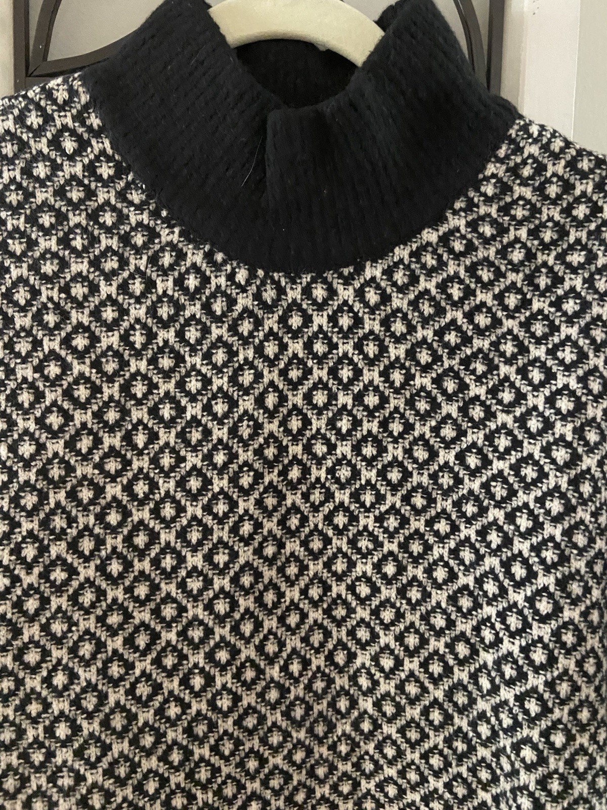 Picture 3 of 9