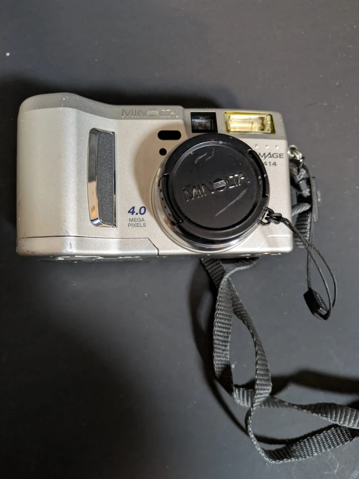 Minolta Dimage S414 4.0MP Digital Camera Silver - Image 2 of 4
