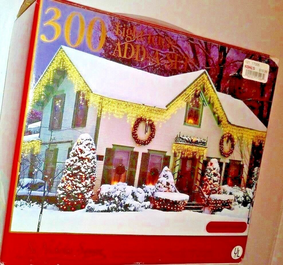 300 St. Nicholas Square Christmas Icicle Lights Indoor/Outdoor