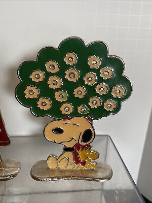 Z 2 Vintage United Feature Syndicate Snoopy Enamel Tree Z 2 Vintage United Feature Syndicate Snoopy Enamel Tree
