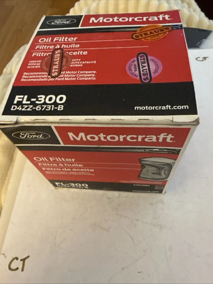 Filtro de aceite de motor giratorio Motorcraft DENTED FL-300 Foto 2 de 3