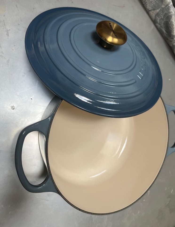 Le Creuset Signature Cast Iron 5.5 Qt Round Dutch Oven in Chambray Blue