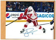 JAKUB VRANA AUTOGRAPHED DETROIT RED WINGS 8X10 PHOTO SIGNED