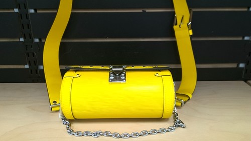 LOUIS VUITTON JAUNE YELLOW EPI PAPILLON TRUNK   jaune