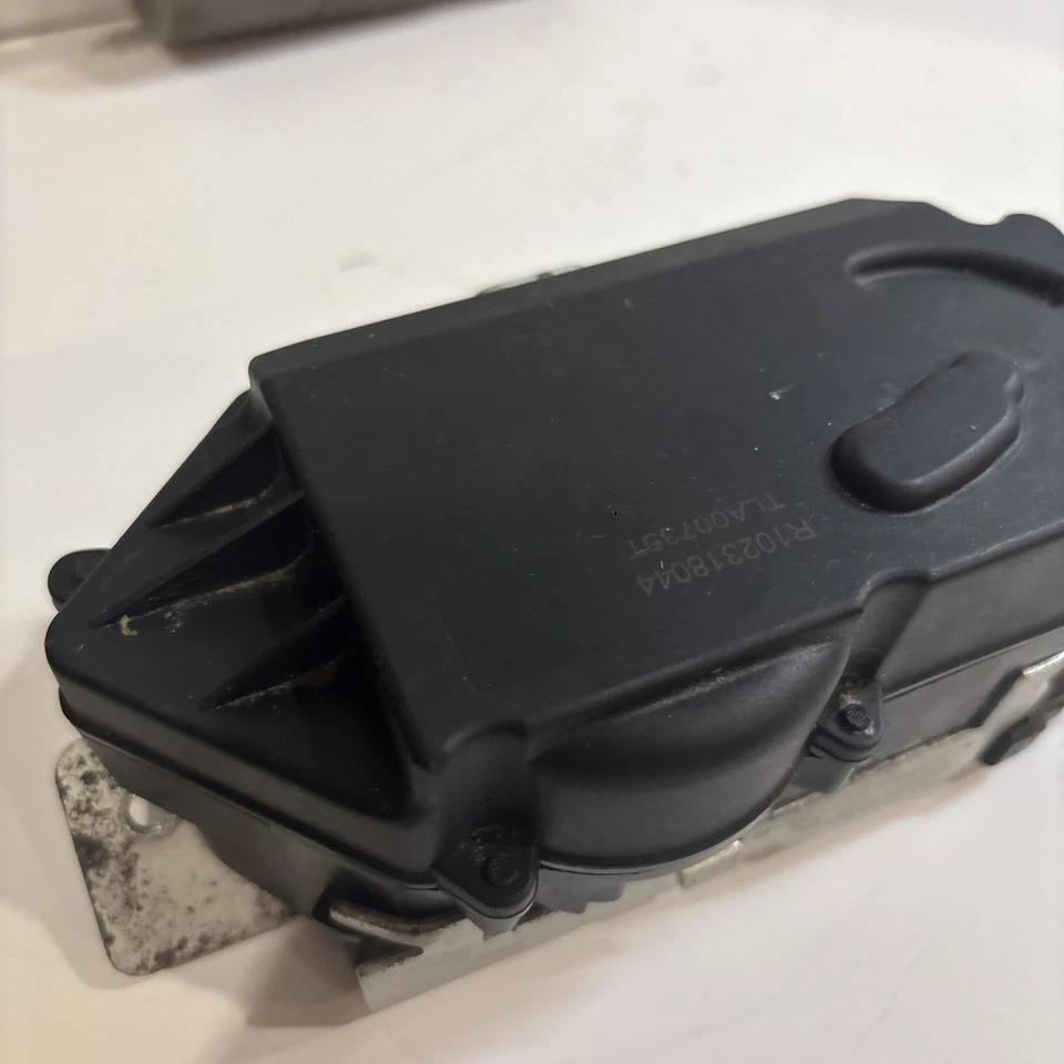 2010 MERCEDES-BENZ GL350 LIFTGATE LOCK ACTUATOR OEM - Image 3 of 4