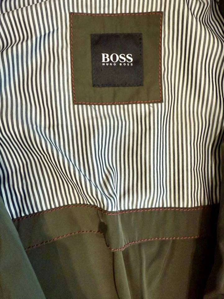 Chaqueta ligera para hombre BOSS Hugo Boss aspecto militar medio Foto 2 de 4